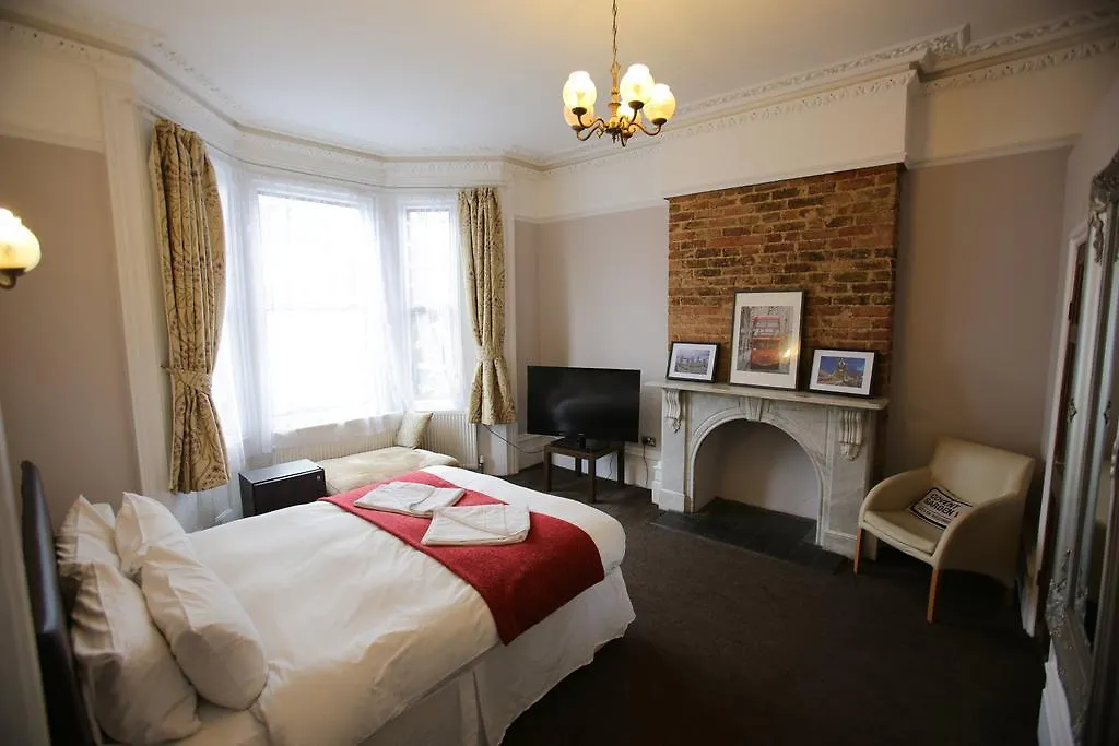 Manor House London Otel Woodford Birleşik Krallık