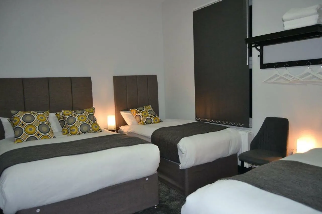Manor House London Otel Woodford 2*,