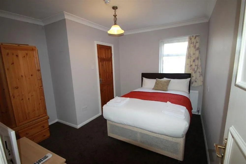 Manor House London Hotel Woodford 2*,